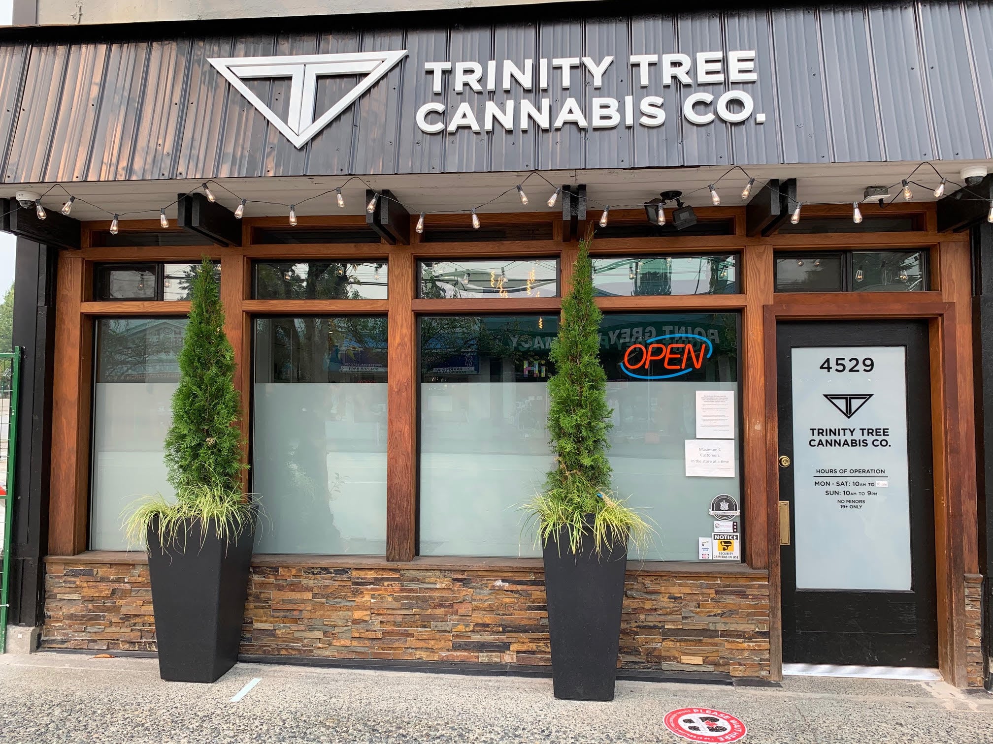 Kerrisdale weed store